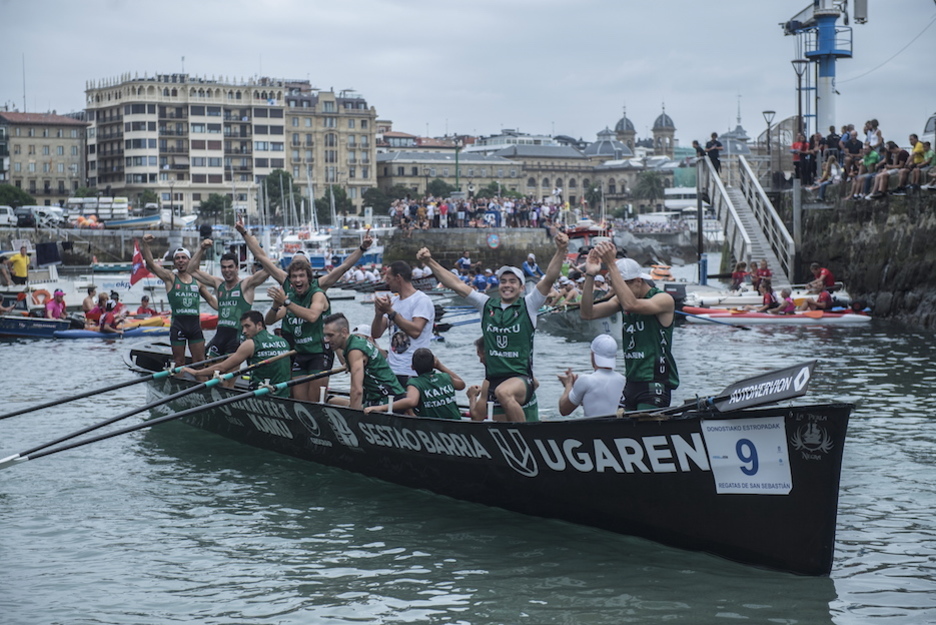 Kaiku será una de las cinco traineras vizcainas en categoría masculina. (Gorka RUBIO / FOKU)
