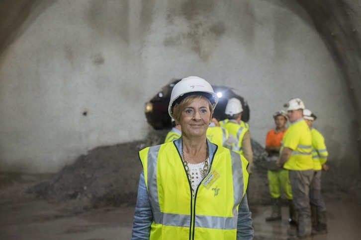 La consejera Tapia, en una visita a una obra.
