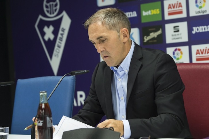 Garagarza, eguerdian Ipuruan (Marisol RAMIREZ / FOKU)