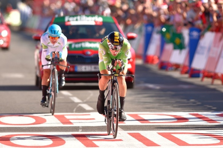 Roglicek Lopez harrapatu du helmugan (Ander GILLENEA / AFP)