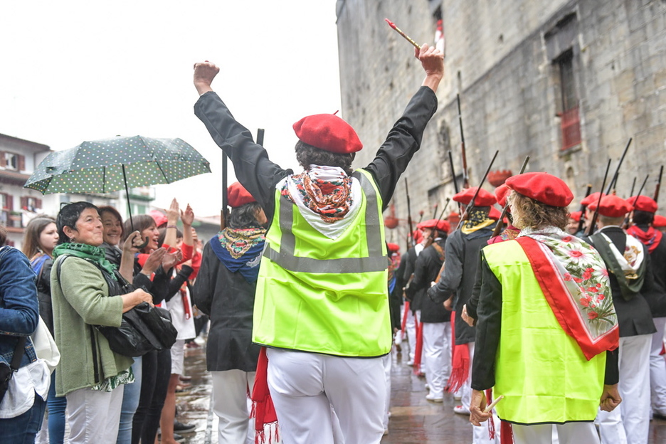 En la Plaza de Armas de Hondarribia. (Idoia ZABALETA/FOKU)