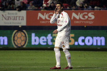 Aduriz con el Mallorca en El Sadar. (Iñigo URIZ / FOKU)