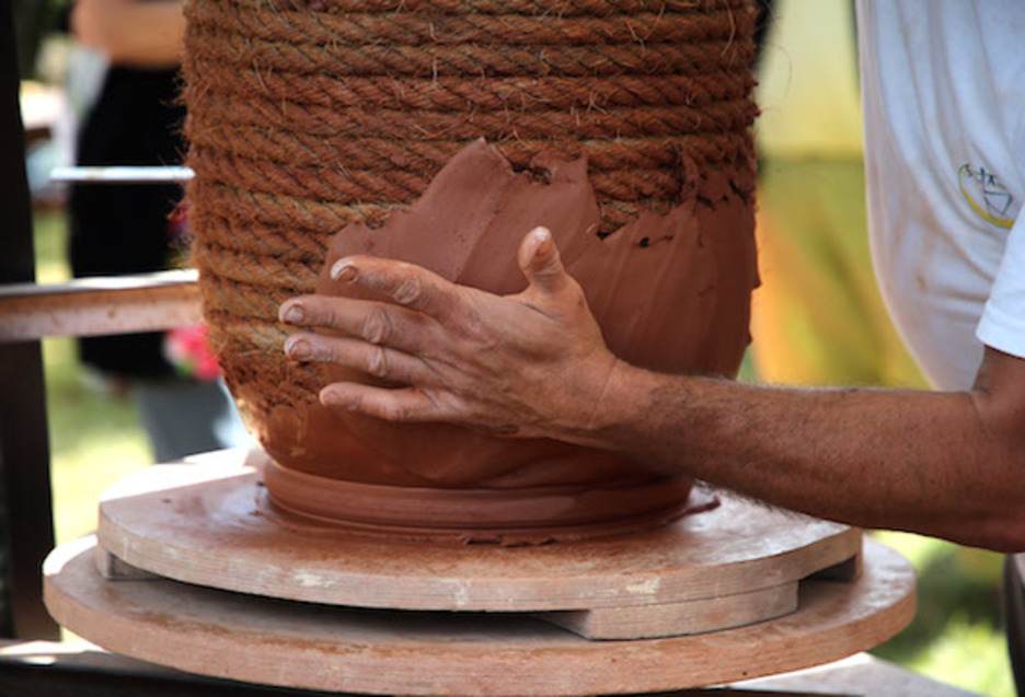 Ce rendez-vous annuel est l'occasion pour les artisans de montrer leur savoir-faire. © Bob EDME.