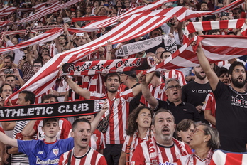 Gradas de San Mamés en el partido ante el Barcelona de la primera jornada de liga. (Aritz LOIOLA / FOKU)