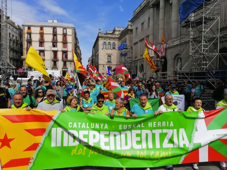 Marcha de Independentistak en Gran Vía. (Txutxi ARIZNABARRETA)