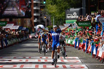 Gilbert ha sido el más rápido entre los más rápidos. (Oscar DEL POZO/AFP)