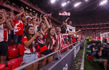Gradas de San Mamés en el partido ante el Barcelona de la primera jornada de liga. (Aritz LOIOLA / FOKU)