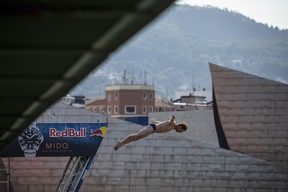 Jauzilarienak kiroletik bai, baina artetik ere baduela frogatu dute «klabadistek». (Aritz LOIOLA | FOKU) Jauzilarienak kiroletik bai, baina artetik ere baduela frogatu dute «klabadistek». (Aritz LOIOLA | FOKU)