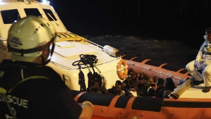 Tras huir de Libia y sobrevivir al mortífero paso del Mediterráneo, los 82 migrantes por fin han llegado a un lugar seguro.