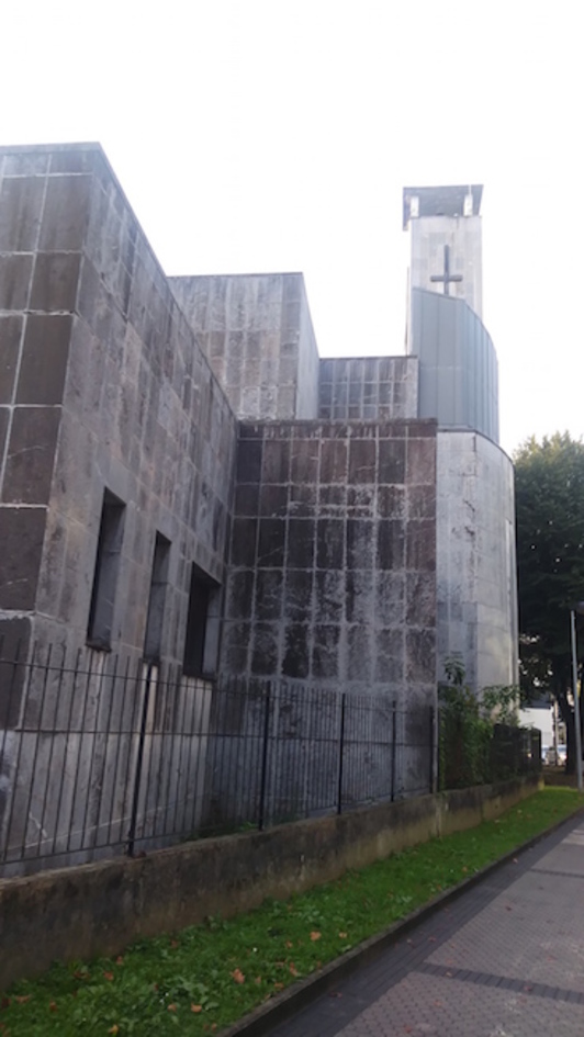 Parroquia de la Sagrada Familia, en el barrio donostiarra de Amara.