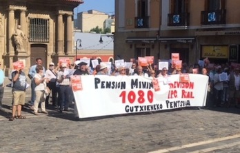 Imagen de una concentración de pensionistas en Iruñea para pedir una pensión mínima de 1.080 euros. 