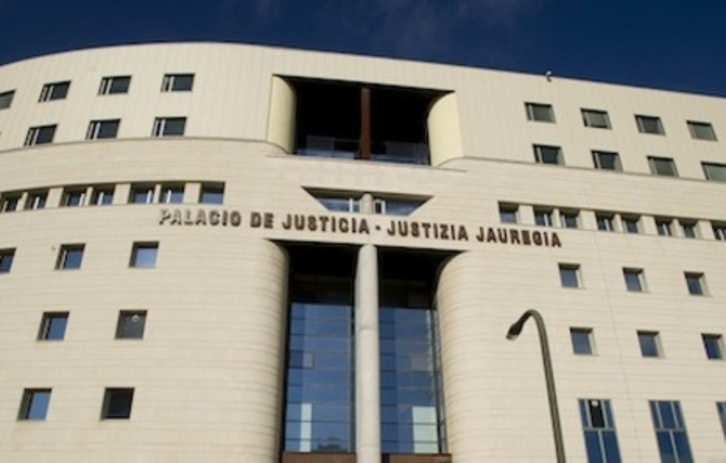 El Parlamento navarro ha aprobado un crédito de 100.000 euros para un nuevo Juzgado de Familia.