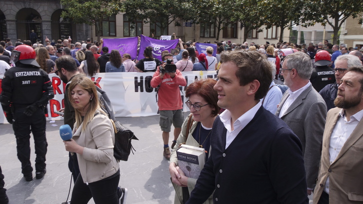 En Ugao dieron la espalda a los dirigentes de Ciudadanos. (Monika Del Valle/FOKU)