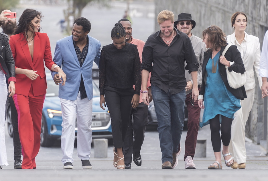 ‘Pacificado’ filmeko protagonistak eta zuzendaria. (Andoni CANELLADA/FOKU)