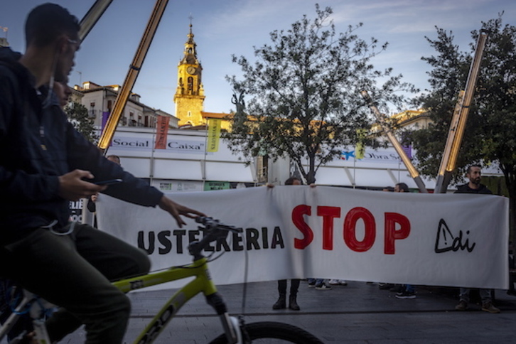 Movilización de Adi! contra la corrupción. (Jaizki FONTANEDA/FOKU)