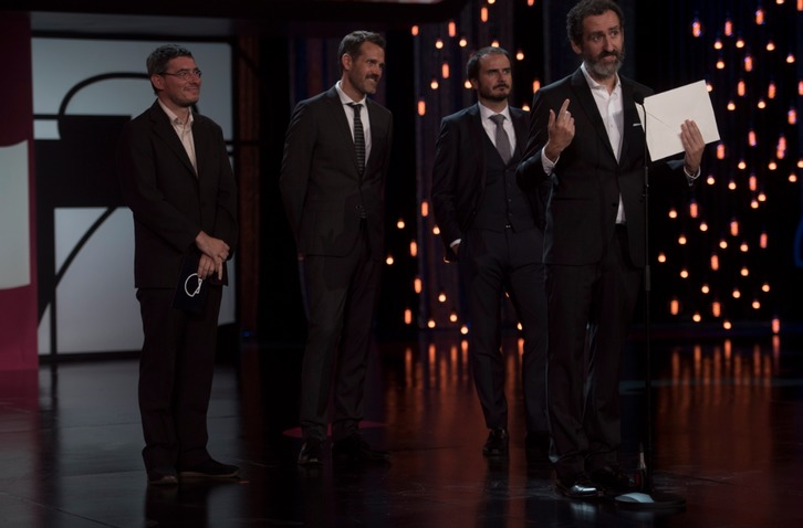 El equipo de ‘La trinchera infinita’. (Juan Carlos RUIZ / FOKU)