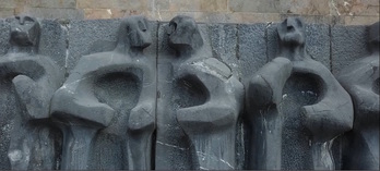 Se cumplen 50 años de la instalación de los apóstoles de Jorge Oteiza. (NABARRALDE)