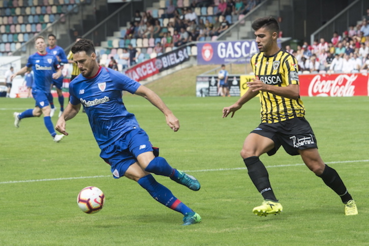 Aduriz en el amistoso disputado en Lasesarre en verano de 2018. (Monika DEL VALLE / FOKU)