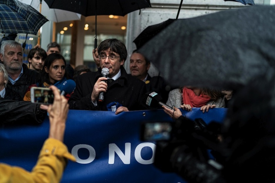 Carles Puigdemont, president legítimo, se ha concentrado y hecho declaraciones en Bruselas. (Kenzo TRIBOUILLARD | AFP)