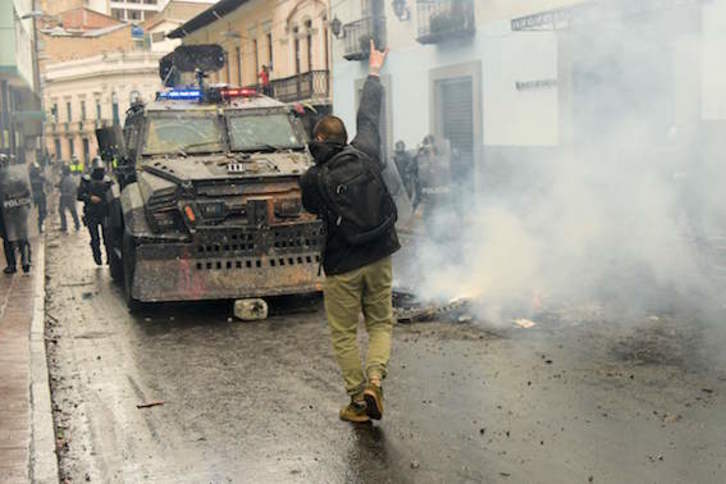 Protestas en las calles de Quito. (Rodrigo BUENDIA/AFP)