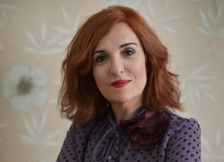 Lindo comenzó a estudiar periodismo pero lo dejó para comenzar a trabajar en la radio. (NAIZ)