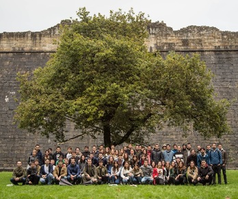 Guztion Alardea mugimenduaren aurkezpeneko argazkia.