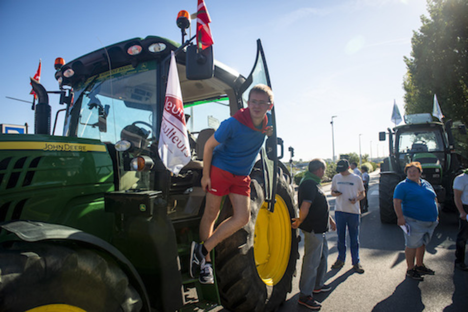 Les membres du syndicat des Jeunes Agriculteurs étaient présents © Guillaume Fauveau