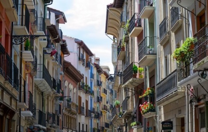 Una calle de Alde Zaharra de Iruñea.