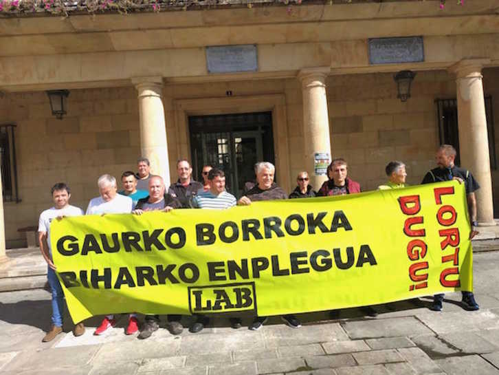 Concentración de trabajadores de CIE Alurecy.