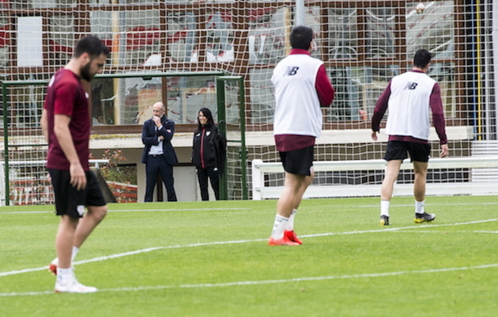Elizegi en un entrenamiento en Lezama del primer equipo. (Luis JAUREGIALTZO / FOKU)