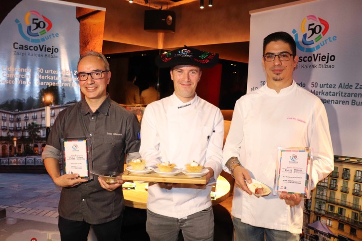 Los ganadores del concurso de pintxos organizado en el Casco Viejo bilbaino.