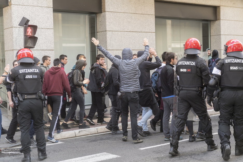 Gasteizko kaleetan ere kargak izan dira. (Juanan RUIZ / FOKU)