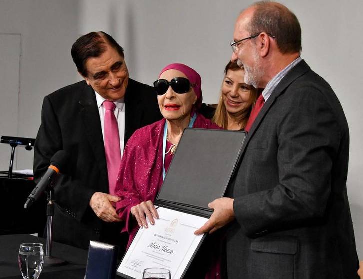 La coreógrafa fue nombrada Doctor Honoris Causa en Costa Rica en 2017. (AFP)