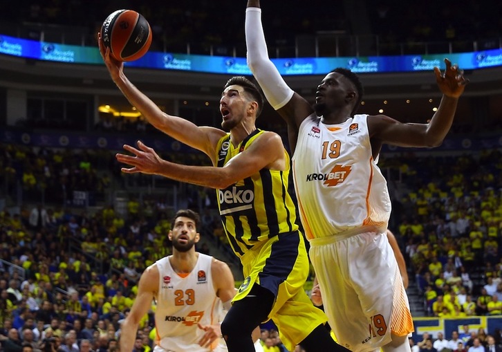 Nando De Colo ha dado una auténtica lección a todo el Baskonia. (EUROLEAGUE.NET)