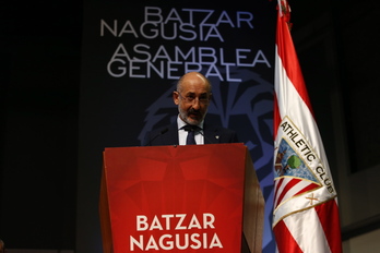 Discurso de Elizegi en la Asamblea. (Aritz LOIOLA / FOKU)