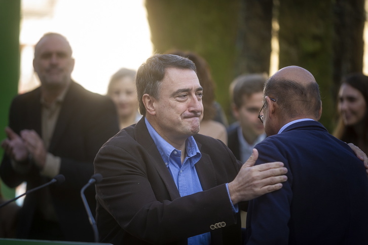 Aitor Esteban, en el mitin de hoy en Gasteiz. (Jaizki FONTANEDA/FOKU))