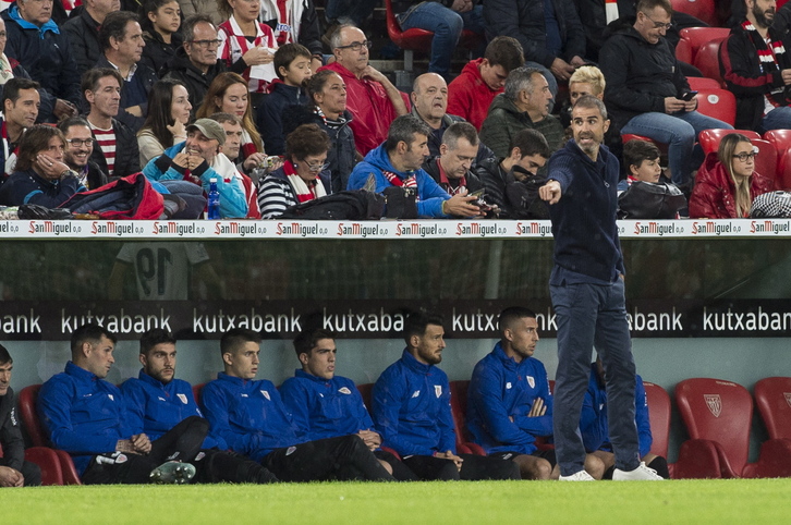 Garitano en el partido ante el Valladolid. (Monika DEL VALLE / FOKU)