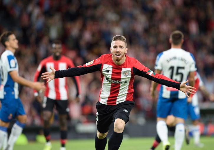 Muniain celebra uno de los goles. (Marisol RAMIREZ / FOKU)