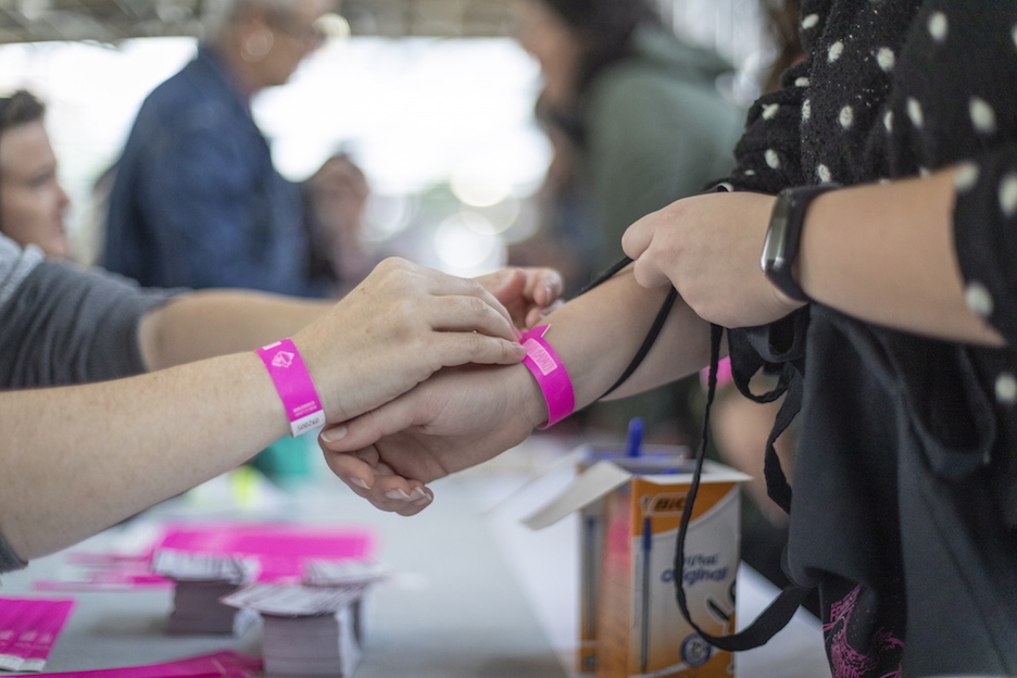 Hiru egunetarako eskumuturrekoa. (Endika PORTILLO/FOKU) Hiru egunetarako eskumuturrekoa. (Endika PORTILLO/FOKU)