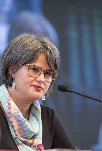 Josefina Rico, en la mesa central de las Jornadas Feministas de Euskal Herria. (Endika PORTILLO/FOKU)