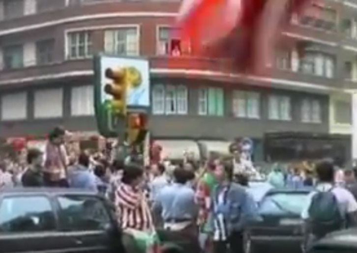 Aficionados del Athletic y Newcastle por Pozas. (Malcolm Clark)