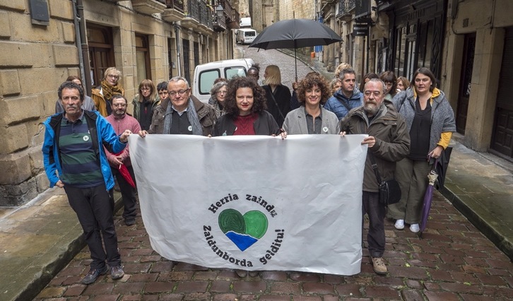 Zaldunborda Gelditu plataformaren aurkezpena, Hondarribian. (Andoni CANELLADA/FOKU)