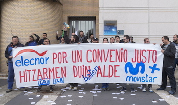 Protesta de los trabajadores de Elecnor Telecomunicaciones. (Juanan RUIZ/FOKU)