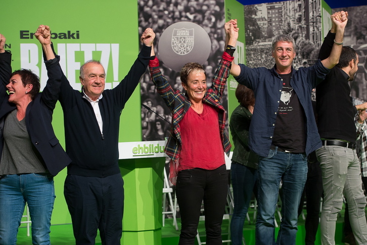 Bel Pozueta ha cerrado la campaña de EH Bildu desde Iruñea. (Iñigo URIZ / FOKU)