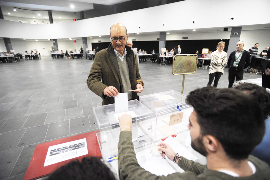 El jeltzale Mikel Legarda. en Gasteiz. (FOKU)