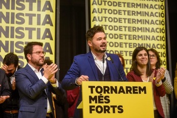 El diputado Rufián y otros dirigentes de ERC, tras el recuento. (ERC Twitter)