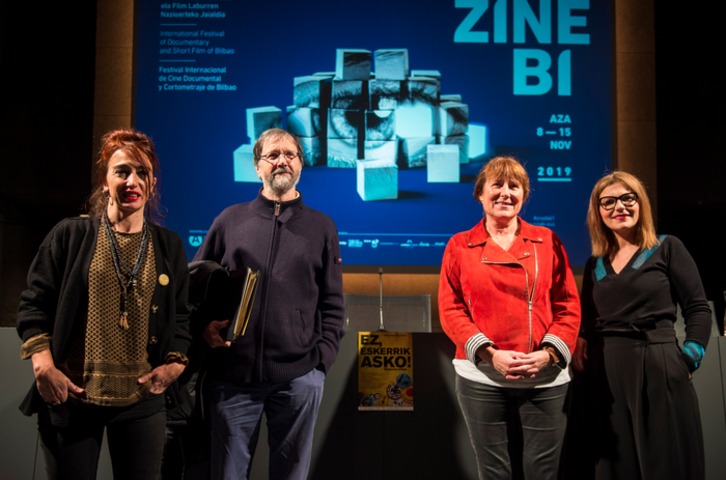 El equipo de ‘Ez eskerrik asko’ en la presentación de esta mañana. (Monika DEL VALLE / FOKU)
