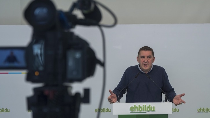 Arnaldo Otegi, esta mañana en Donostia. (Andoni CANELLADA | FOKU)
