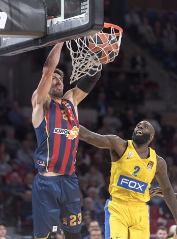 Aunque sea por vergüenza torera, Tornike Shengelia ha brillado dentro del desastre baskonista. (Juanan RUIZ / FOKU)