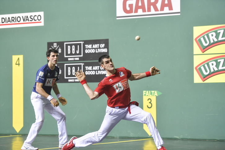 Joseba Ezkurdiak berriz ere gainditu du Jokin Altuna (Idoia ZABALETA/FOKU)